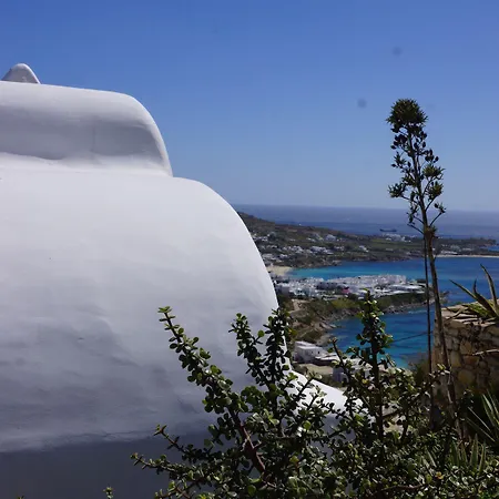 Azurite With Heated Pool By Diles *