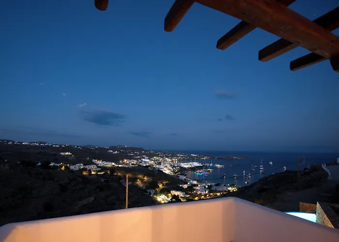 Azurite With Heated Pool By Diles Villa *