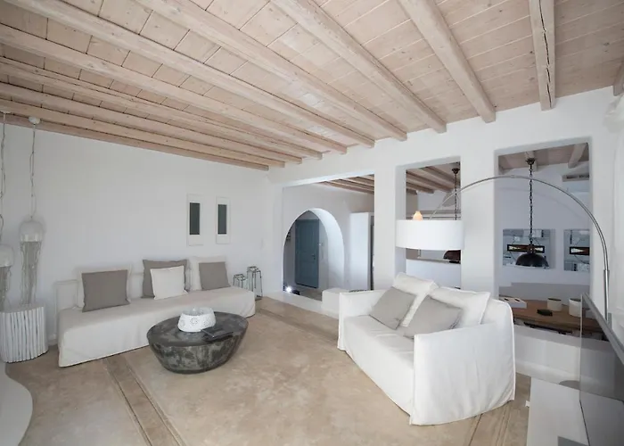 Azurite With Heated Pool By Diles Villa *